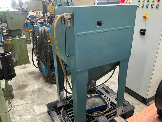 1995 peenmatic micro750s straalkast - afbeelding 4 van  8