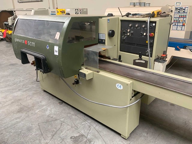 1995 scm compact 23 vierzijdige profileer schaafbank - afbeelding 1 van  10