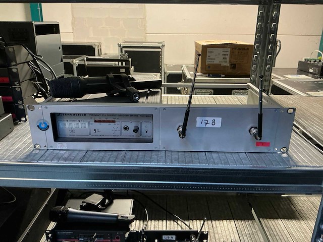 1995 sennheiser em2004uhf draadloos microfoon systeem - afbeelding 1 van  5