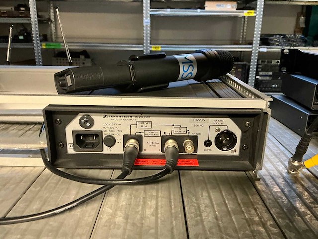 1995 sennheiser em2004uhf draadloos microfoon systeem - afbeelding 5 van  5