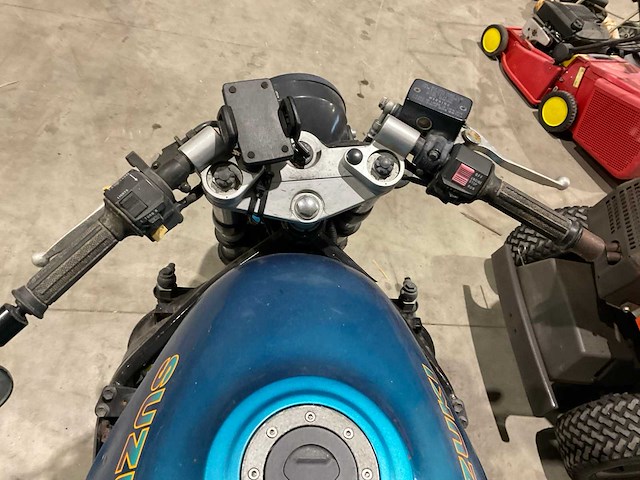 1995 suzuki tour gn72a motorfiets - afbeelding 14 van  15