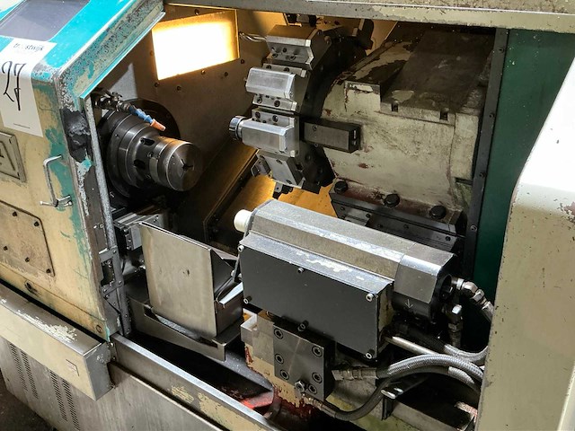 1995 takisawa tc-20 cnc-draaibank met lns stafaanvoer - afbeelding 17 van  21
