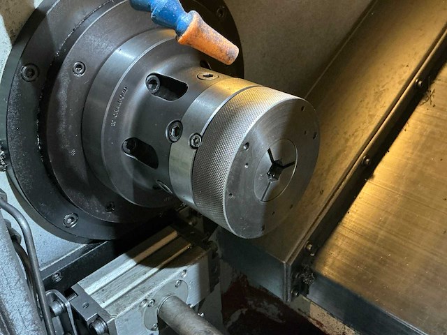 1995 takisawa tc-20 cnc-draaibank met lns stafaanvoer - afbeelding 20 van  21