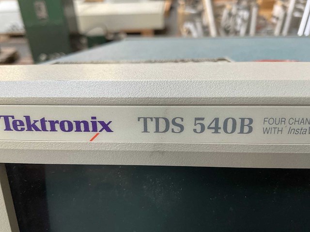 1995 tektronix tds 540b oscilloscoop - afbeelding 9 van  9