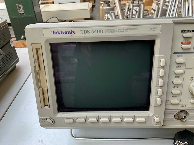1995 tektronix tds 540b oscilloscoop - afbeelding 4 van  9