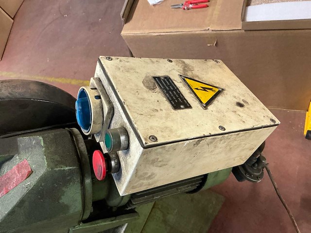 1995 thomas s.p.a. 5/95 model; 250 tdv afkortcirkelzaagmachine - afbeelding 2 van  16