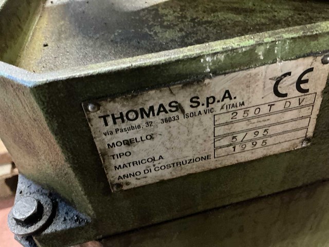 1995 thomas s.p.a. 5/95 model; 250 tdv afkortcirkelzaagmachine - afbeelding 8 van  16