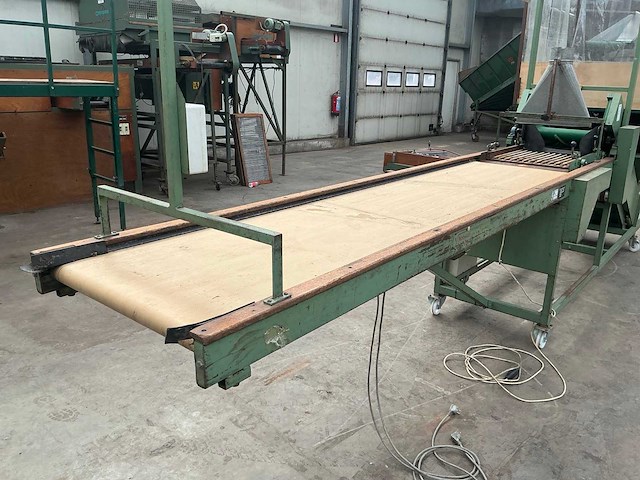 1995 van nobelen 21-020 leesband met opvoerelevator en voor sortering - afbeelding 9 van  14