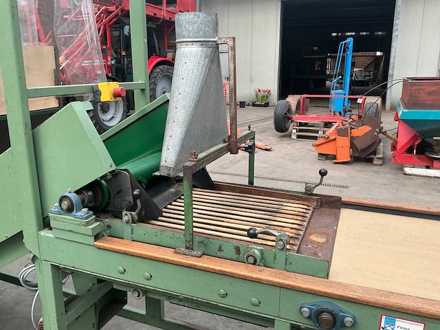 1995 van nobelen 21-020 leesband met opvoerelevator en voor sortering - afbeelding 2 van  8