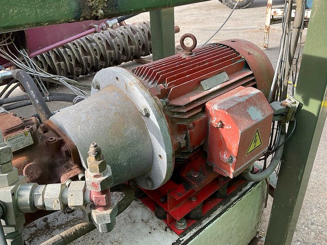 1995 vecoplan vaz 300/250 houtshredder - afbeelding 1 van  13