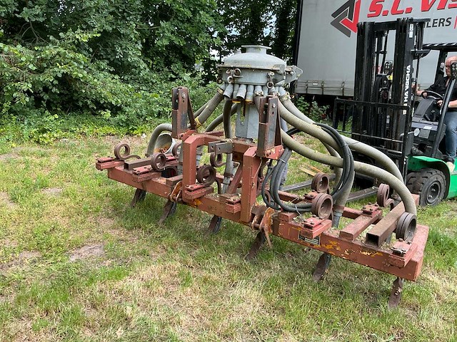 1995 veenhuis machines vmb-2 300 akker- en graslandbemester - afbeelding 2 van  8