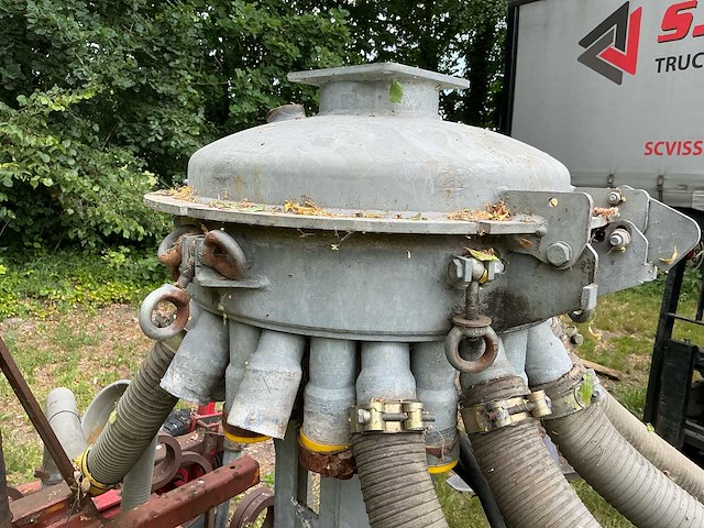 1995 veenhuis machines vmb-2 300 akker- en graslandbemester - afbeelding 7 van  8