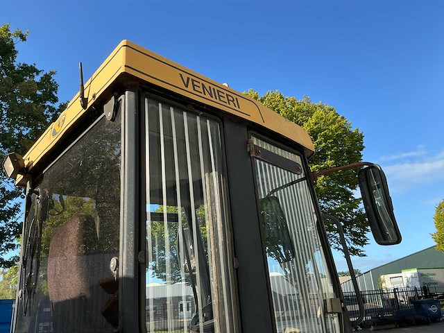 1995 venieri vf563 wiellader – inclusief grondbak en palletvorken - afbeelding 31 van  41