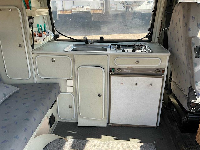 1995 volkswagen transporter kampeerauto 70xoa camper - afbeelding 4 van  19