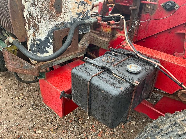 1995 zelfbouw oogstmachine / eikel opraapmachine - afbeelding 13 van  28