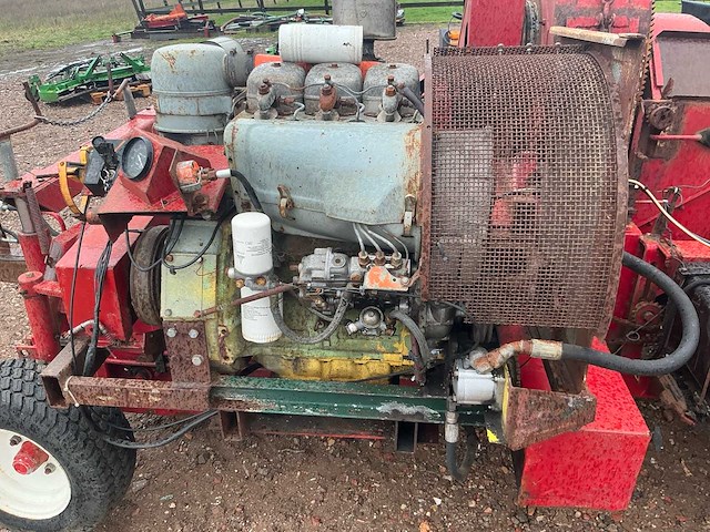 1995 zelfbouw oogstmachine / eikel opraapmachine - afbeelding 14 van  28