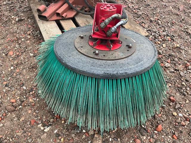 1995 zelfbouw oogstmachine / eikel opraapmachine - afbeelding 19 van  28