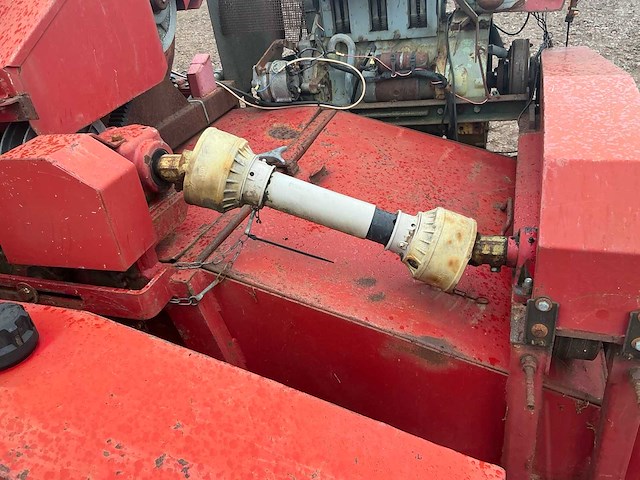 1995 zelfbouw oogstmachine / eikel opraapmachine - afbeelding 27 van  28