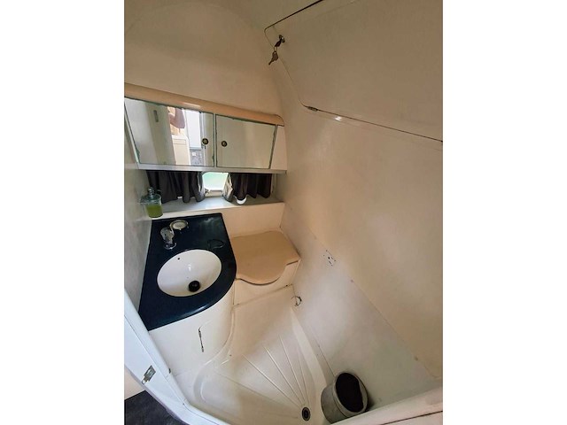 1996 -sunseeker apache 45 - motorjacht - afbeelding 22 van  31