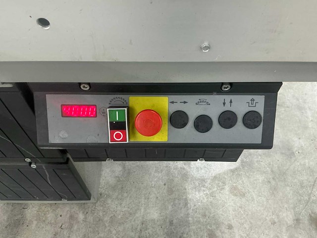 1996 altendorf f90 formaatcirkelzaagmachine - afbeelding 11 van  14