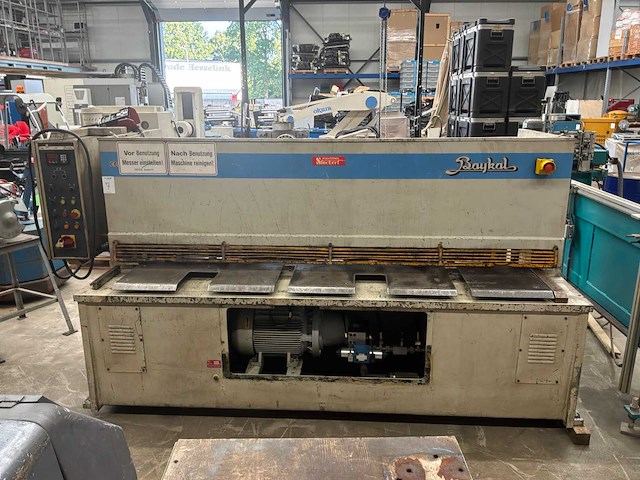 1996 baykal hgl 2600/8 hydraulische guillotineschaar - afbeelding 10 van  17