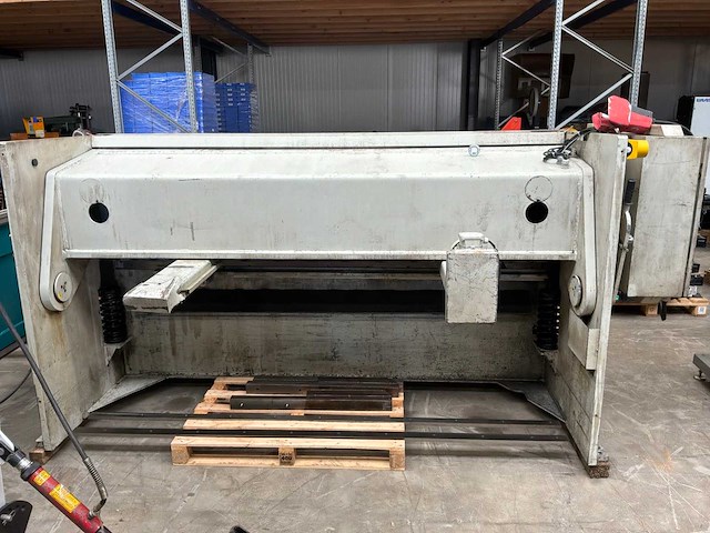 1996 baykal hgl 2600/8 hydraulische guillotineschaar - afbeelding 16 van  17