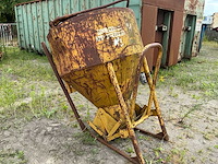 1996 beco 1000sr betonkubel - afbeelding 2 van  7