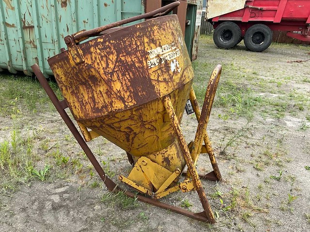 1996 beco 1000sr betonkubel - afbeelding 3 van  7