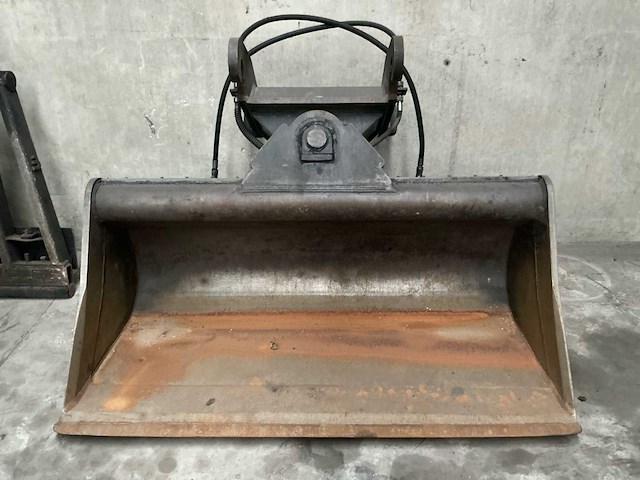 1996 beco slotenbak sb2011 graafbak / kantelbak - afbeelding 2 van  7