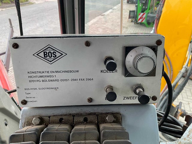 1996 bos he 7500d hydraulische slootmaaier - afbeelding 13 van  13