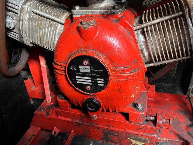 1996 bunk bu 2000 compressor in aanhangwagen - afbeelding 4 van  8