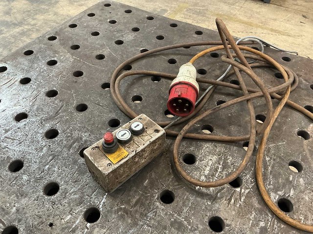 1996 buter h 30-11 2.200 kg hefplateau, lastafel, heftafel - afbeelding 5 van  12