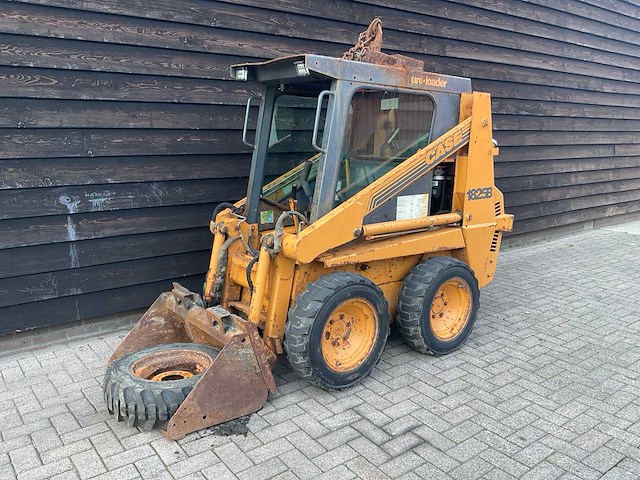 1996 case 1825 b schranklader - afbeelding 1 van  9