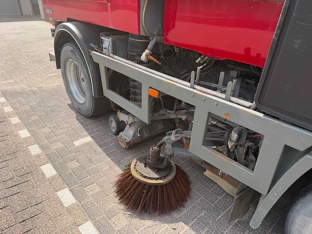 1996 daf 65.180 ati mmbs veegwagen – johnston – 45 km/u - afbeelding 10 van  23