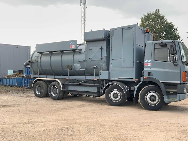 1996 daf 85 330ati 8x4 industrieel reinigingsvoertuig - afbeelding 40 van  42