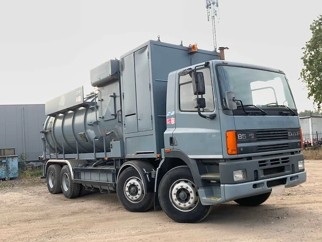 1996 daf 85 330ati 8x4 industrieel reinigingsvoertuig - afbeelding 41 van  42