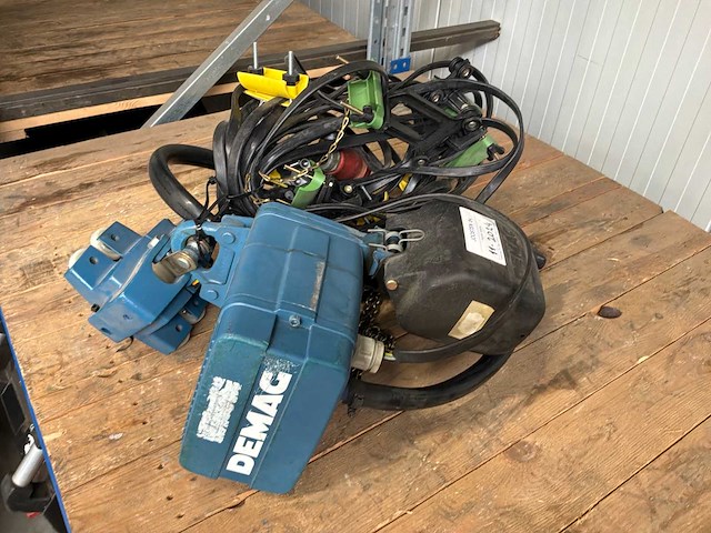 1996 demag dkm 1-80 k v1 f4 elektrische kettingtakel - afbeelding 1 van  8
