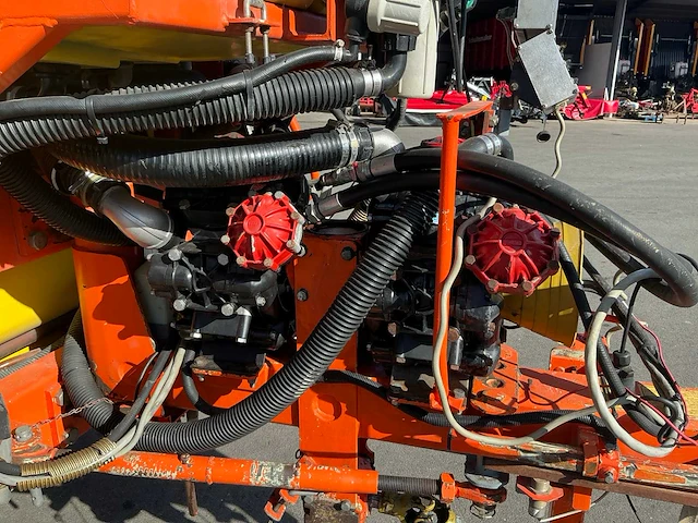 1996 douven g306000gp4 veldspuit - afbeelding 24 van  27
