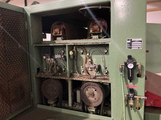 1996 elite boere tkk900ls breedbandschuurmachine - afbeelding 17 van  29