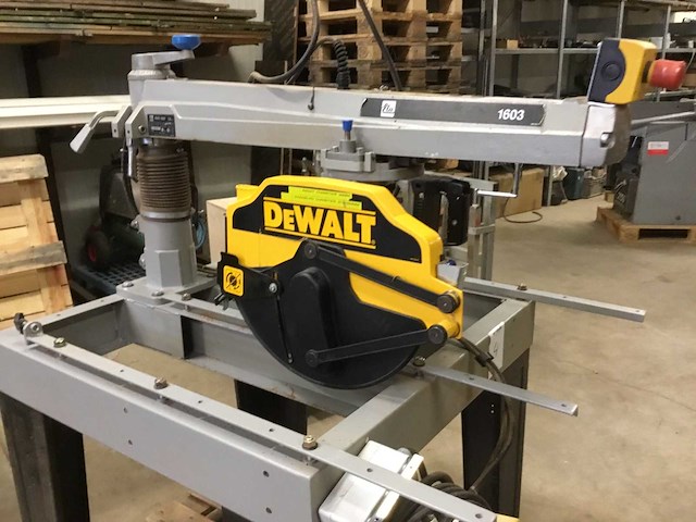 1996 elu 1603 radiaalafkortzaagmachine - afbeelding 7 van  8