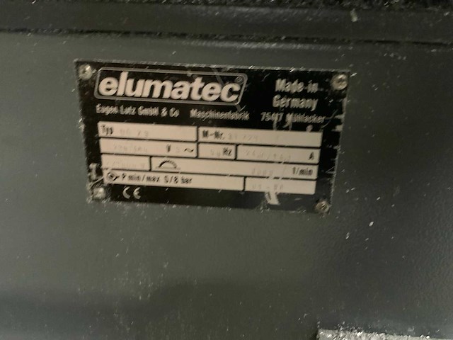 1996 elumatec dg 79 dubbele aluminium verstekafkortzaagmachine - afbeelding 6 van  8