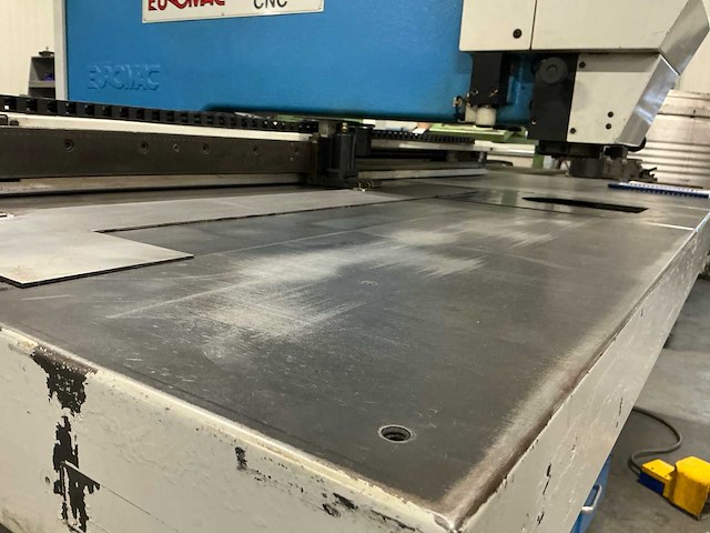 1996 euromac cx 750/30 ponsmachine cnc - afbeelding 9 van  22
