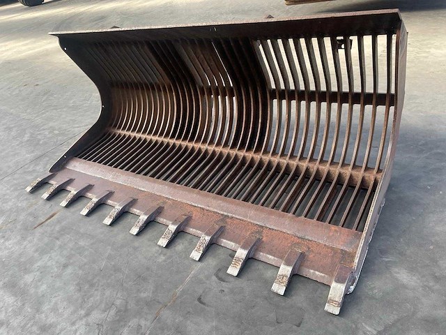 1996 eurosteel graafbak / puinriek - afbeelding 1 van  6