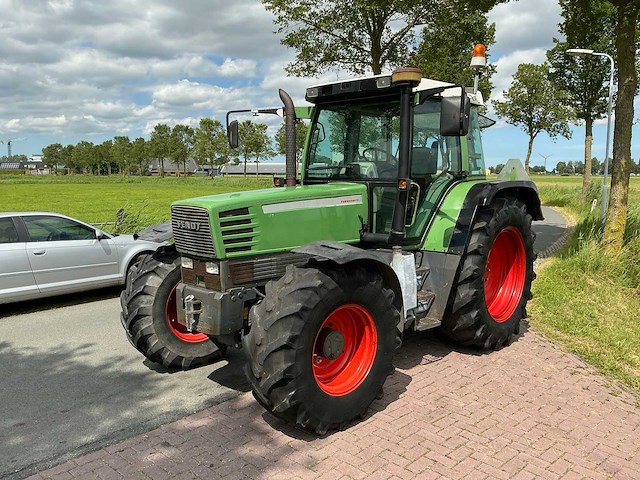 1996 fendt 511c vierwielaangedreven landbouwtractor - afbeelding 1 van  13