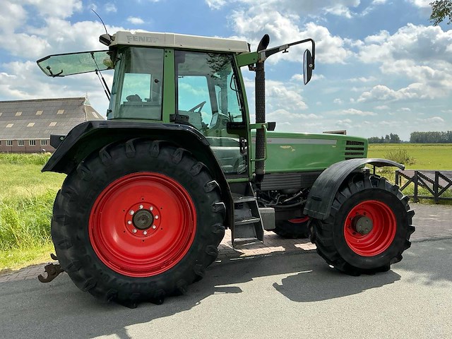 1996 fendt 511c vierwielaangedreven landbouwtractor - afbeelding 2 van  13