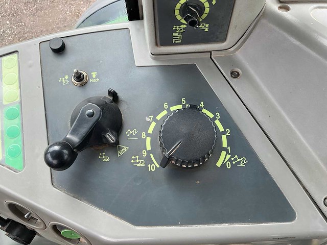 1996 fendt 816/2 vierwielaangedreven landbouwtractor - afbeelding 43 van  60