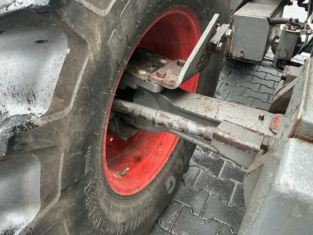 1996 fendt farmer 310 turbomatik vierwielaangedreven landbouwtractor - afbeelding 1 van  29
