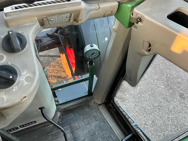 1996 fendt favorit 816 turboshift vierwielaangedreven landbouwtractor - afbeelding 35 van  47