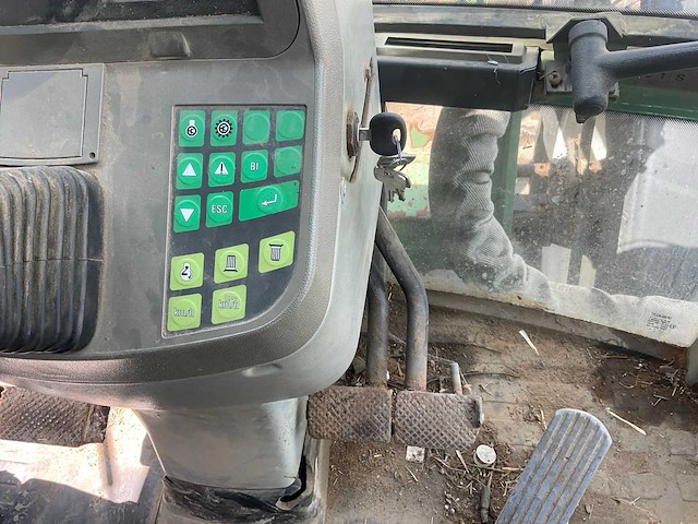 1996 fendt xylon 522 werktuigdrager - afbeelding 24 van  35
