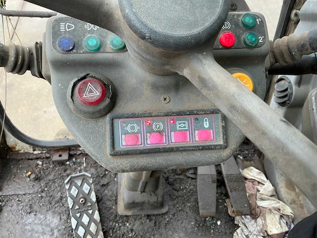 1996 hitachi fh150w-3 mobiele kraan - afbeelding 27 van  57